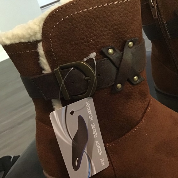 Ankle Boots 6M, Chestnut Brown. NWB $70 - Picture 6 of 7